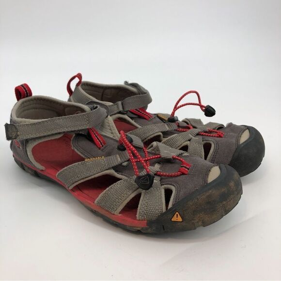 KEEN Kids Seacamp II Sandal in Magnet Racing Red Size 6 - Picture 1 of 10